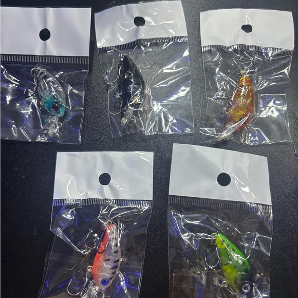 Assorted Men’s Fishing Lure Keychain - Multi-Color - Picture 2 of 3